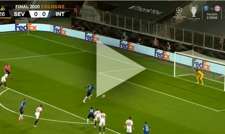 Lukaku strzela gola na 1-0 z Sevillą [VIDEO]
